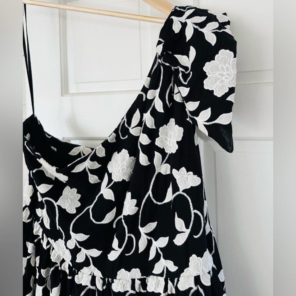 Anthropologie + Plus Embroidered One Shoulder Midi Dress Black White Size 20W - Picture 6 of 14